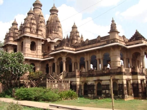 Naulakha temple Deoghar